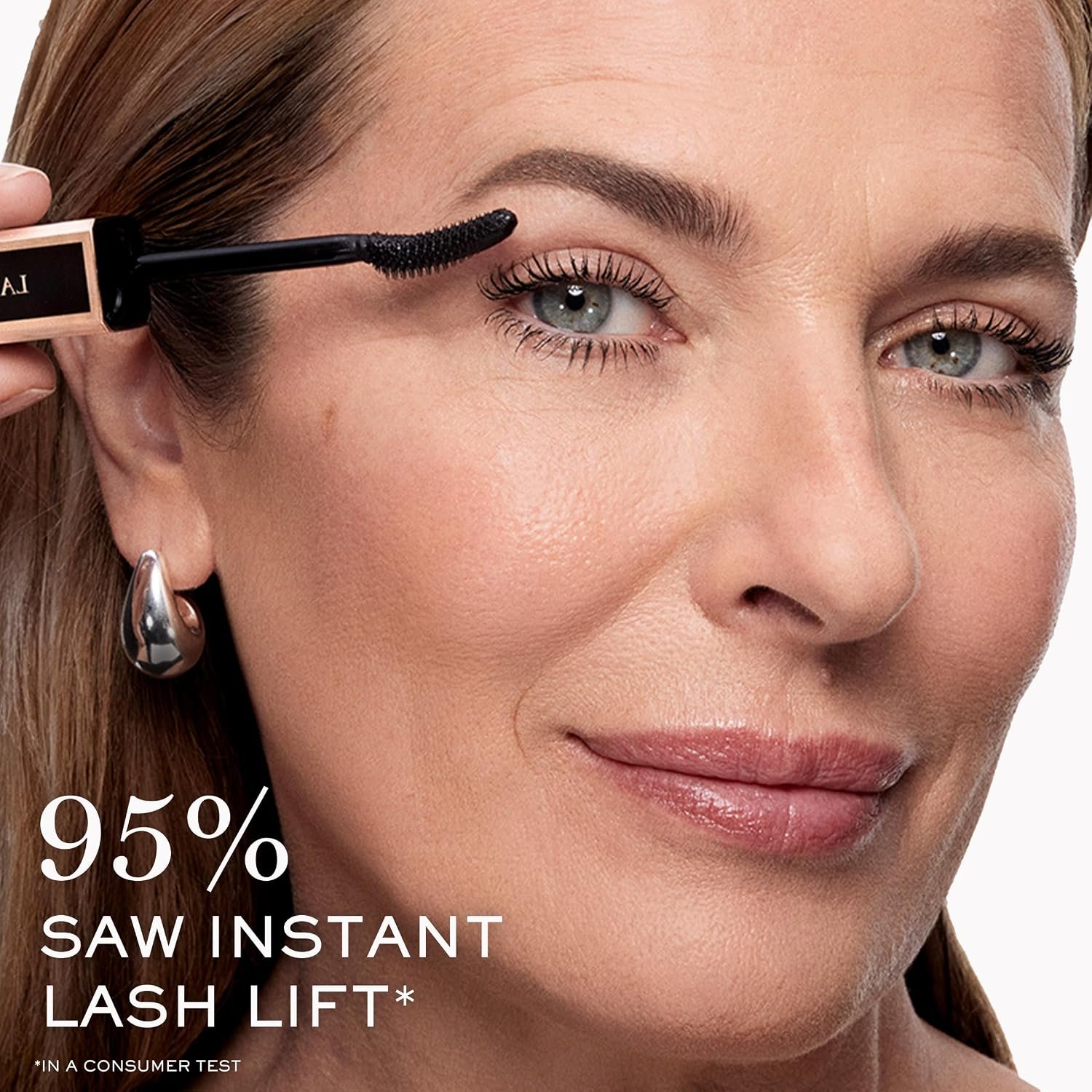 Lancôme Lash Idôle - Volumizing Mascara - Black - Instant Volume & Lift | Lash-Lifting Mascara for Instant Volume, Length & Lift - With Smudge-Proof Formula - 24H Wear Lengthening - Image 8