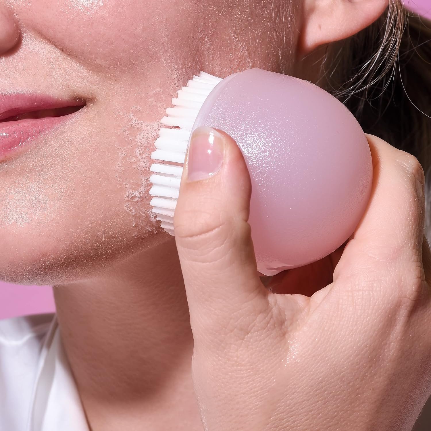 EcoTools Deep Cleansing Facial Brush, Manual Facial Cleansing Brush | Exfoliates and deeply cleanses, remove makeup and dry skin, face brush for cleansing, color may vary - Image 4