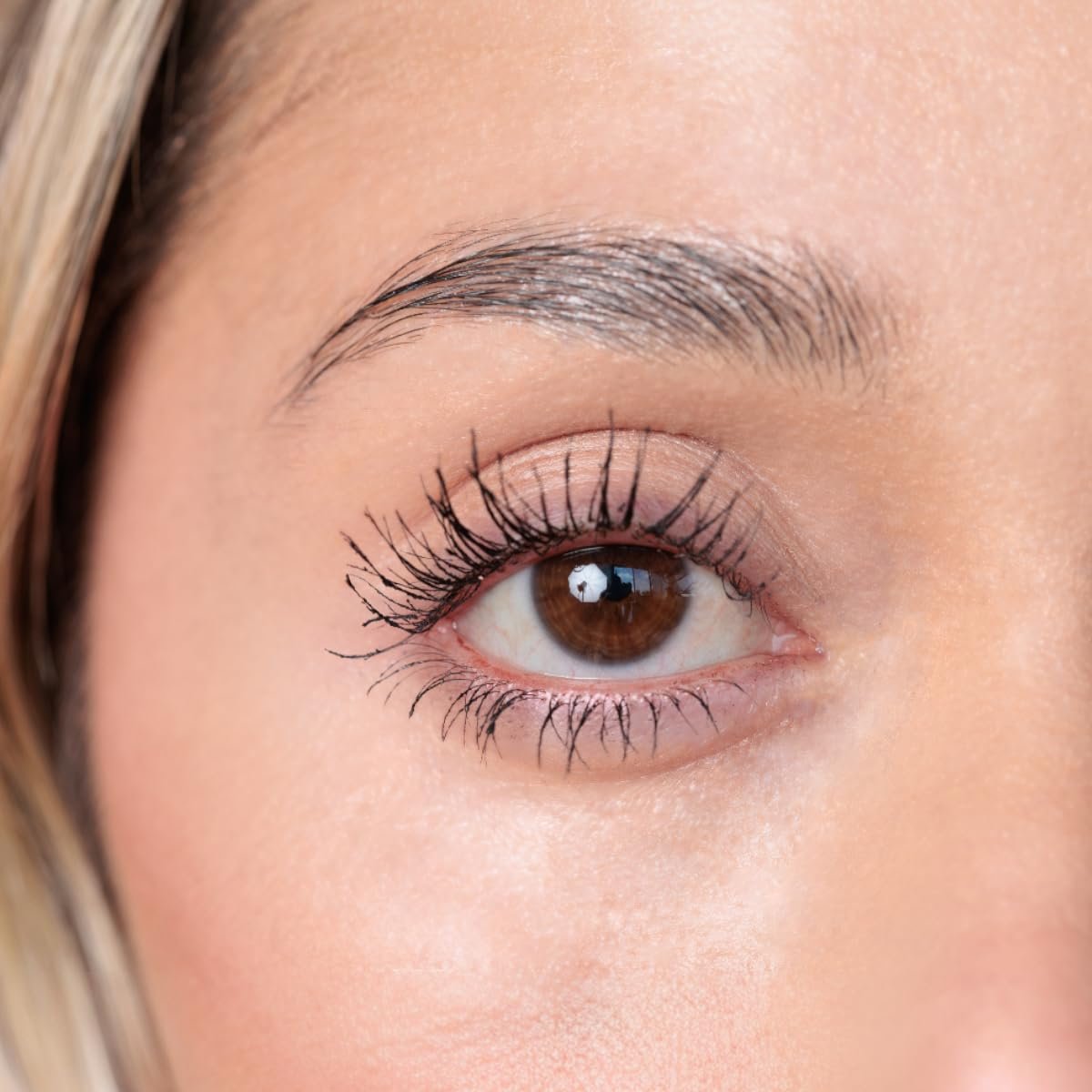 YuYa Cruelty-Free Makeup - Natural Oil Mascara for Long, Voluminous Lashes - Basic Must-Have for Any Makeup Routine! - Image 7